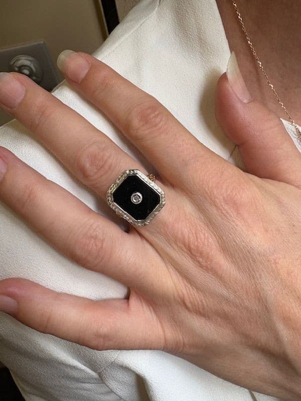 BAGUE ART-DÉCO ONYX ET DIAMANT — vue 2