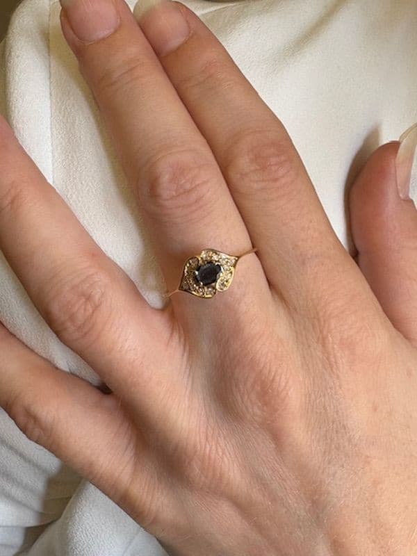 BAGUE SAPHIR ET DIAMANTS — vue 2