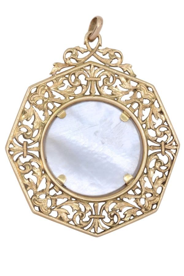 PENDENTIF CAMÉE NACRE — vue 3
