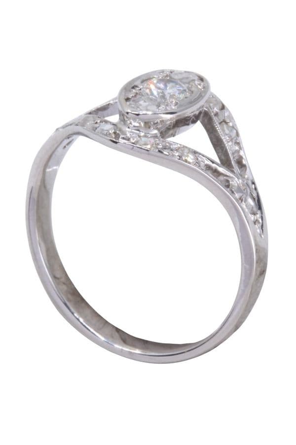 BAGUE ART-DÉCO DIAMANTS — vue 4