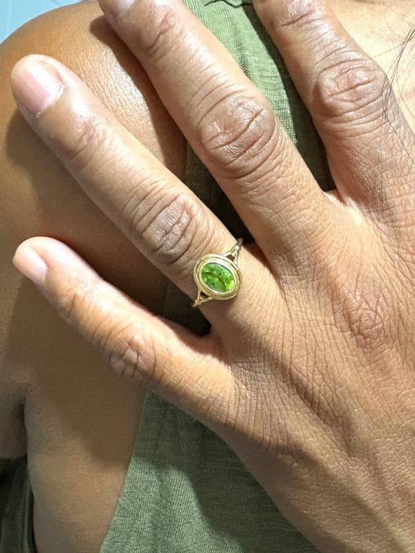 BAGUE ART-DÉCO PÉRIDOT — vue 2