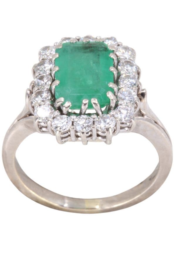 BAGUE MARQUISE ÉMERAUDE ET DIAMANTS — vue 1