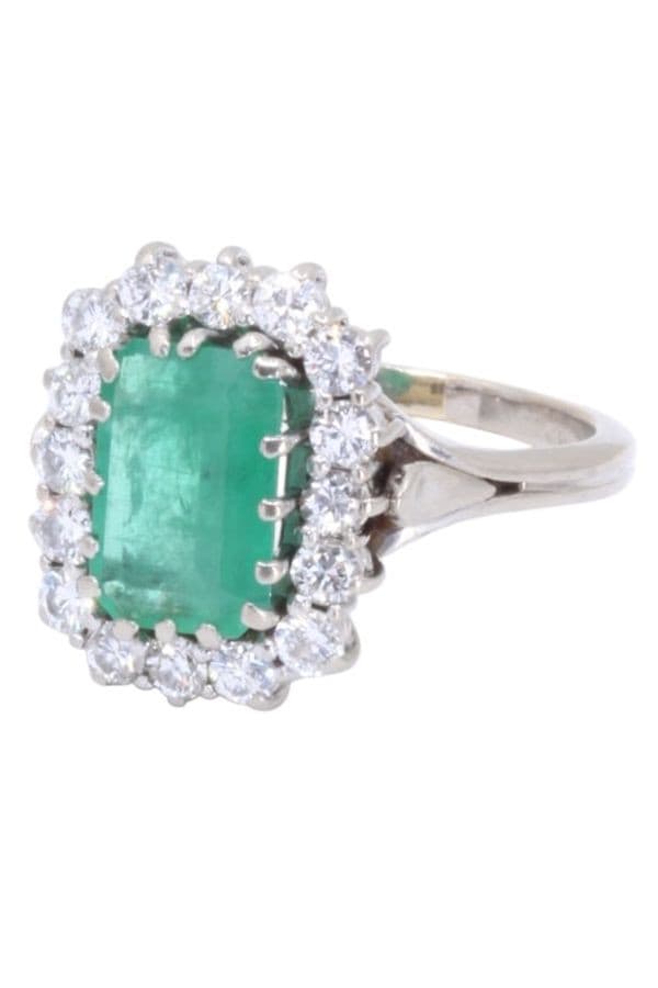 BAGUE MARQUISE ÉMERAUDE ET DIAMANTS — vue 6
