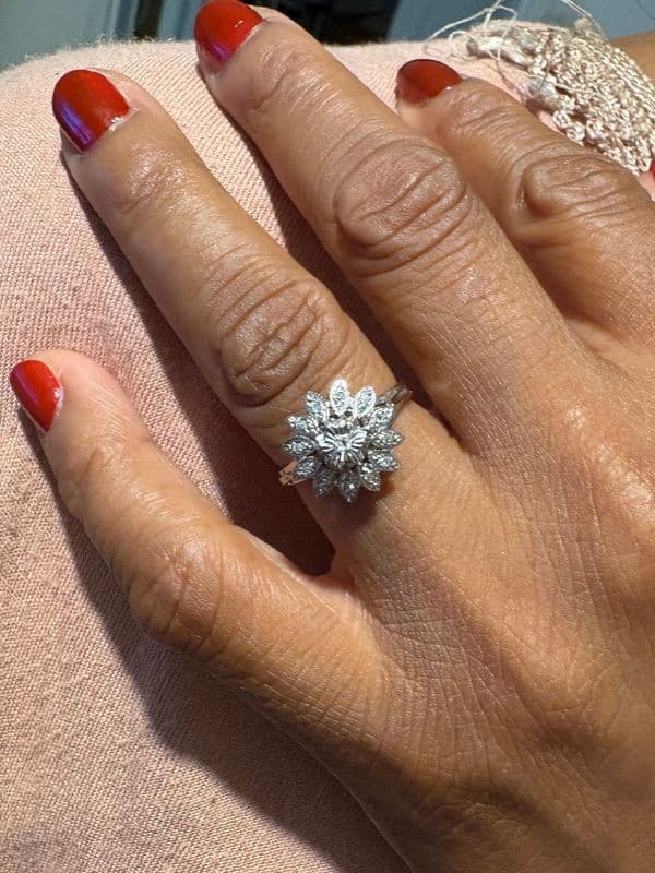 BAGUE FLEUR DIAMANTS — vue 2