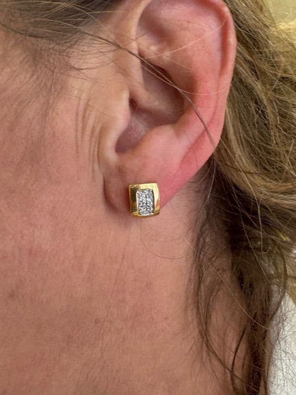 BOUCLES D'OREILLES MODERNES DIAMANTS — vue 2