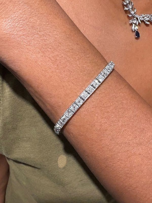 BRACELET LIGNE DIAMANTS ANCIEN — vue 2