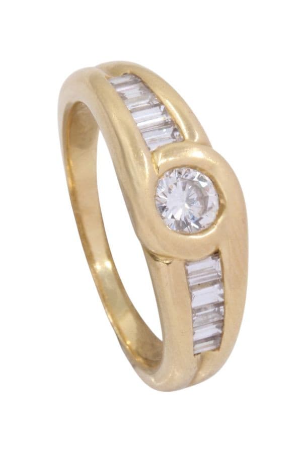 BAGUE MODERNE DIAMANTS — vue 4