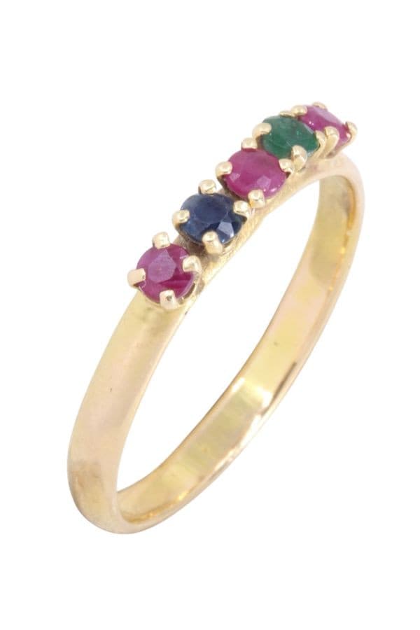 BAGUE TUTTI FRUTTI — vue 3