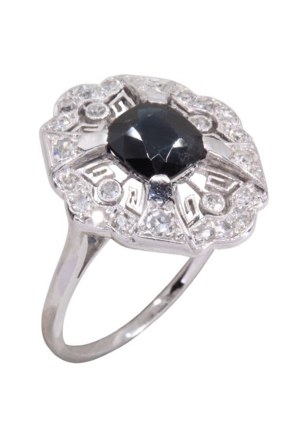 BAGUE ART DECO SAPHIR — vue 3