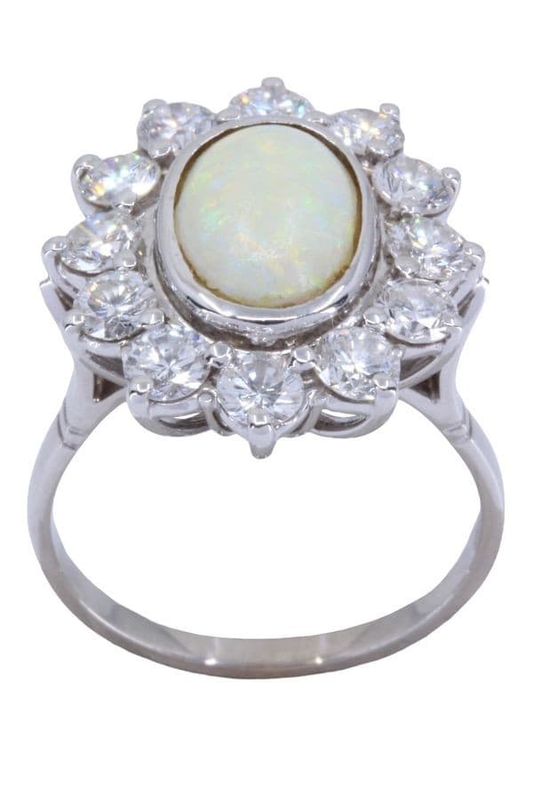 BAGUE OPALE ET DIAMANTS