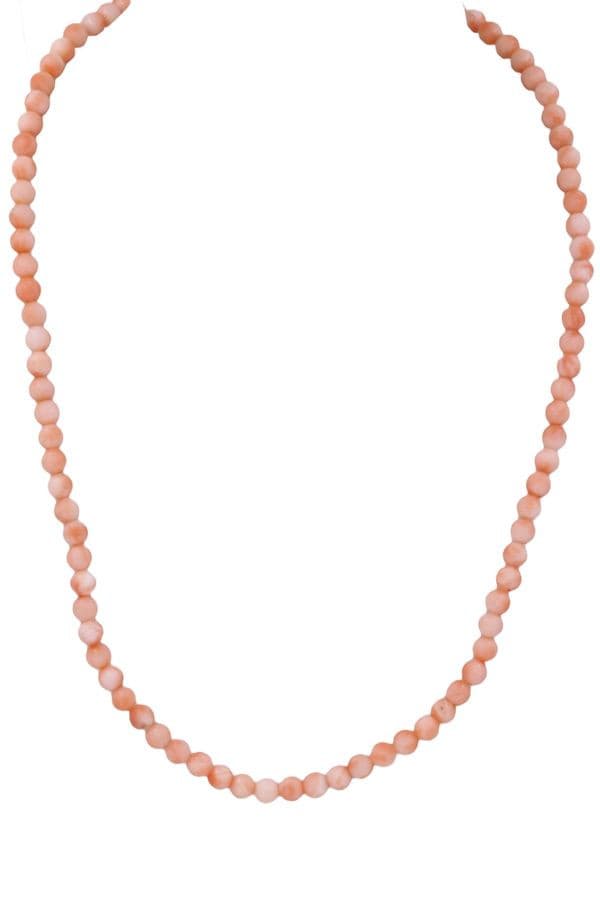 COLLIER ANCIEN CORAIL — vue 1