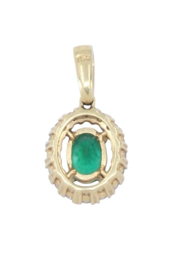PENDENTIF MARGUERITE ÉMERAUDE ET DIAMANTS — vue 3