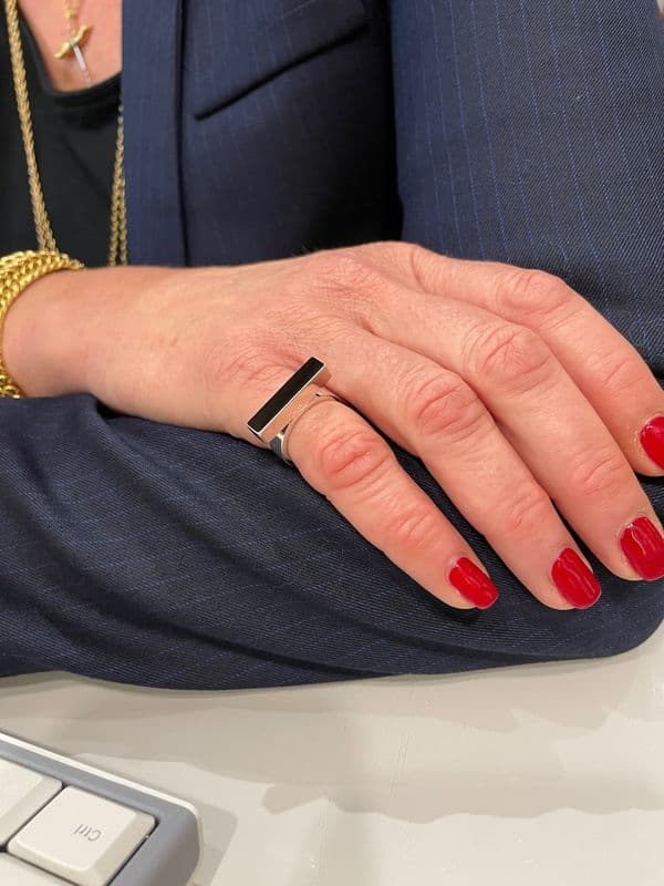 BAGUE ARGENT ET ONYX CHRISTOFLE — vue 2