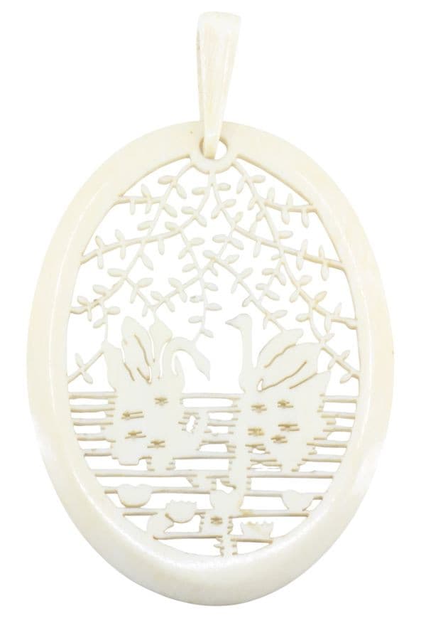 PENDENTIF ANCIEN IVOIRE — vue 2