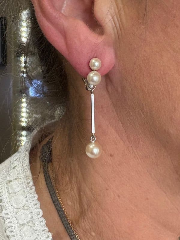 BOUCLES D'OREILLES PENDANTES PERLES — vue 2