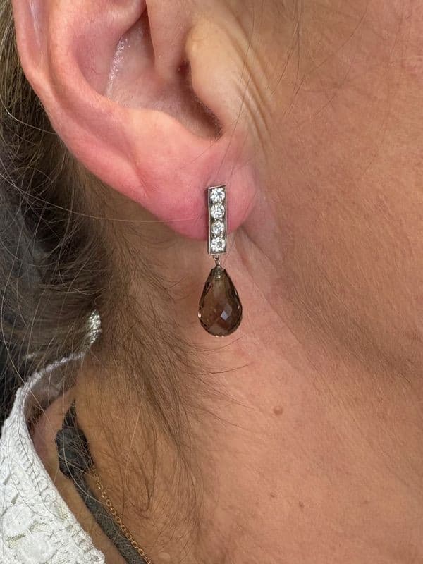 BOUCLES D'OREILLES QUARTZ ET DIAMANTS — vue 2