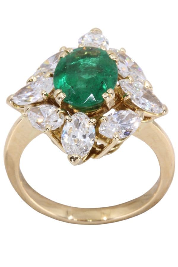 BAGUE ÉMERAUDE ET DIAMANTS