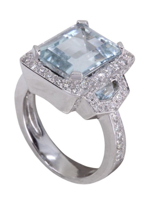 BAGUE AIGUE-MARINE ET DIAMANTS — vue 4