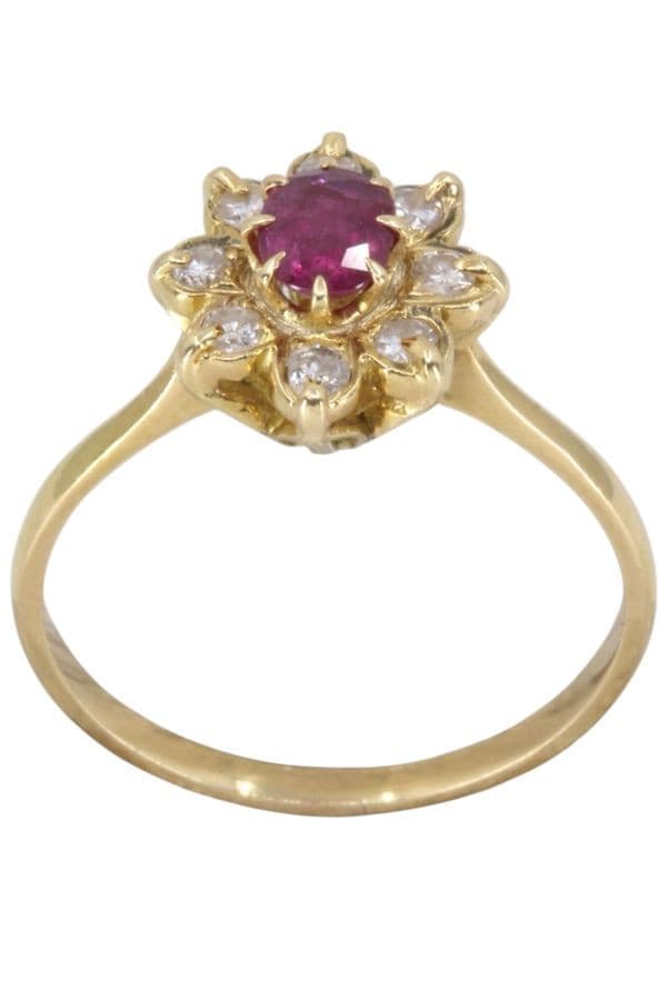 BAGUE MARGUERITE RUBIS ET DIAMANTS — vue 1