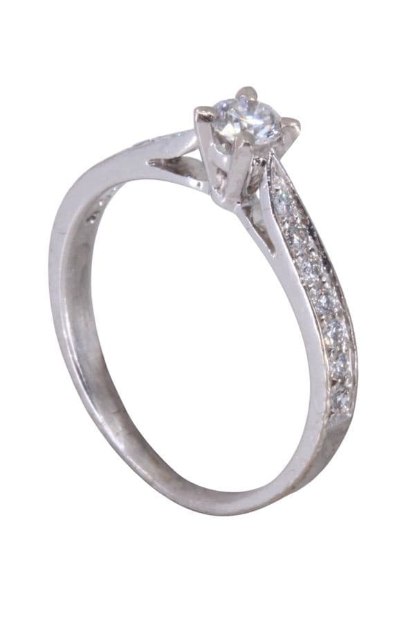 SOLITAIRE MODERNE DIAMANTS — vue 4