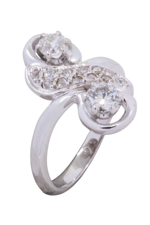 BAGUE ANCIENNNE TOI ET MOI DIAMANTS — vue 3