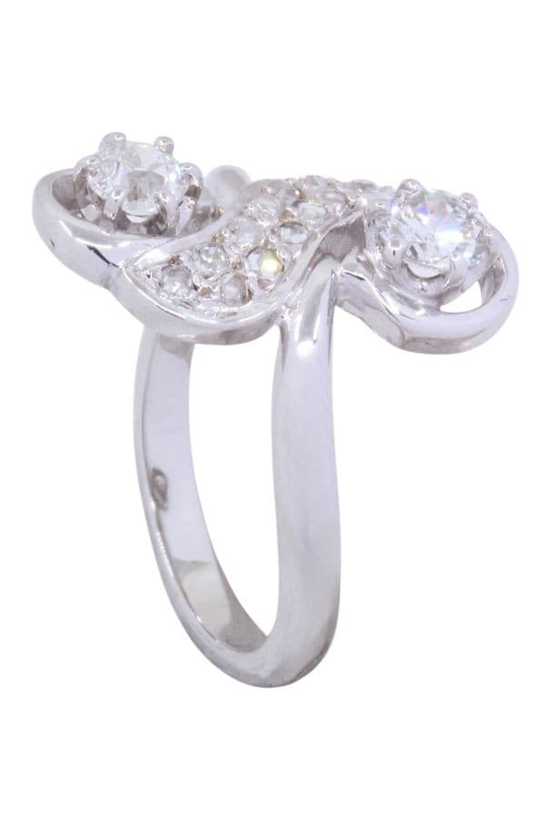 BAGUE ANCIENNNE TOI ET MOI DIAMANTS — vue 4