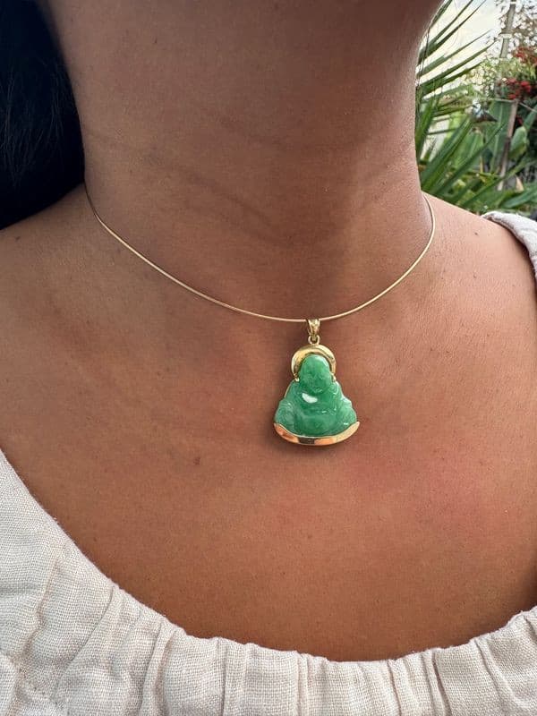 PENDENTIF BOUDDHA EN JADE — vue 2