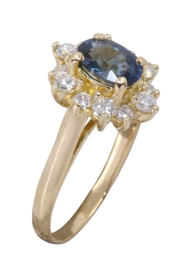 BAGUE MODERNE SAPHIR ET DIAMANTS — vue 3