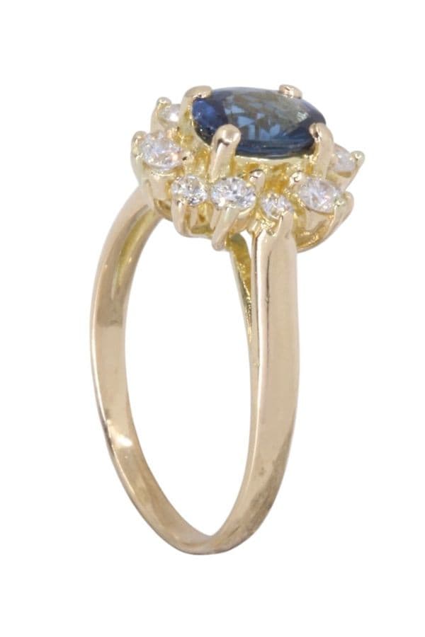BAGUE MODERNE SAPHIR ET DIAMANTS — vue 4