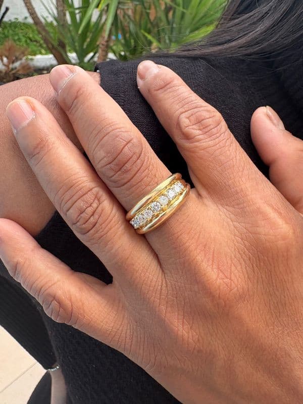 BAGUE MODERNE JONC DIAMANTS — vue 2
