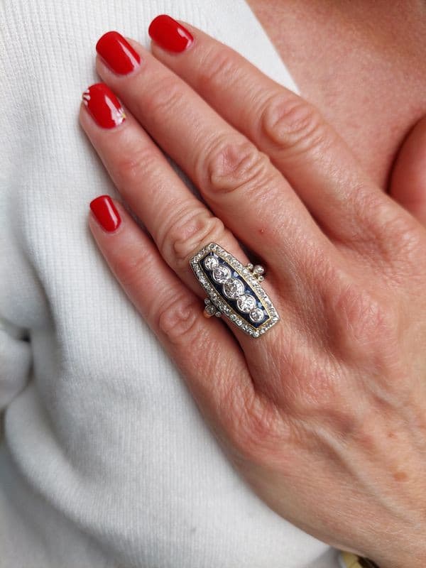 BAGUE ART-DÉCO DIAMANT ET SAPHIRS — vue 2