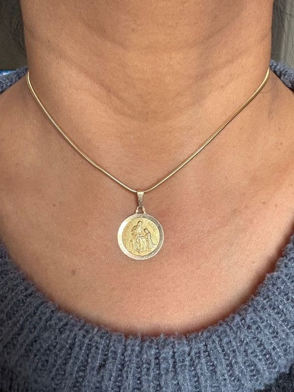 MÉDAILLE SAINTE ANNE — vue 2