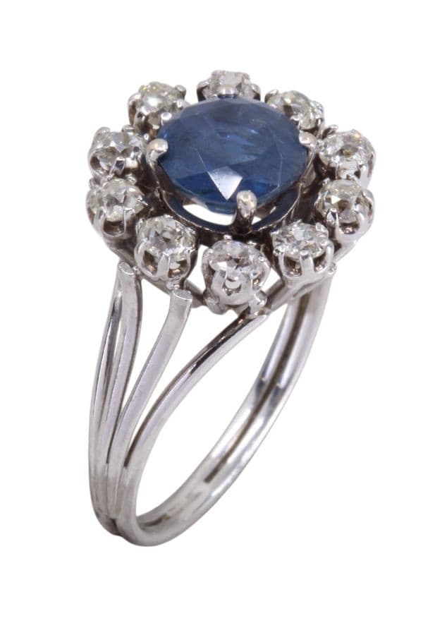 BAGUE MARGUERITE SAPHIR ET DIAMANTS — vue 3