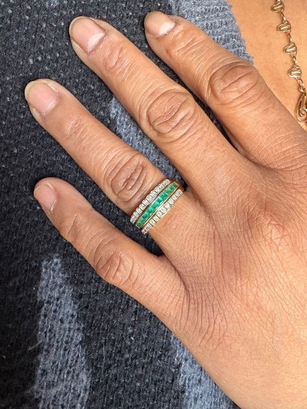 BAGUE DIAMANTS SAPHIRS ET EMERAUDES — vue 2