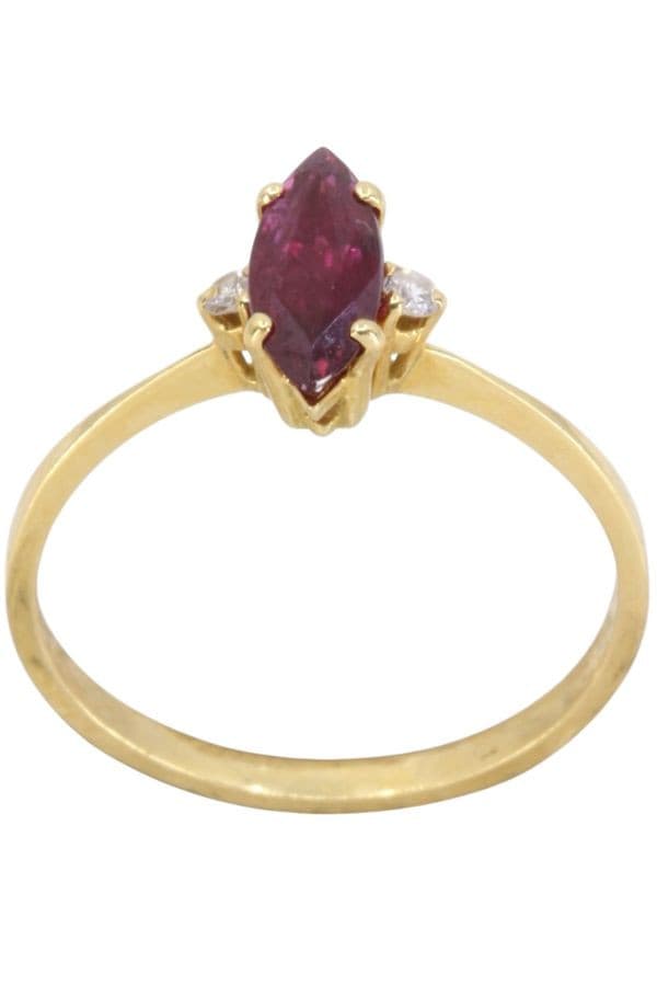 BAGUE MODERNE RUBIS ET DIAMANTS — vue 1