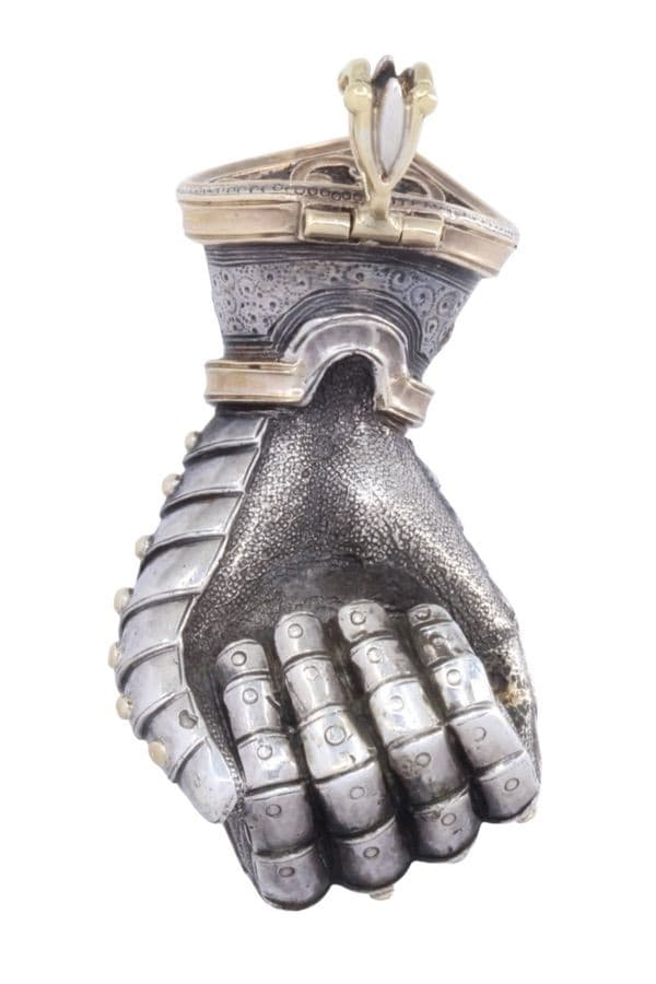 PENDENTIF POING ANCIEN OR/ARGENT — vue 2