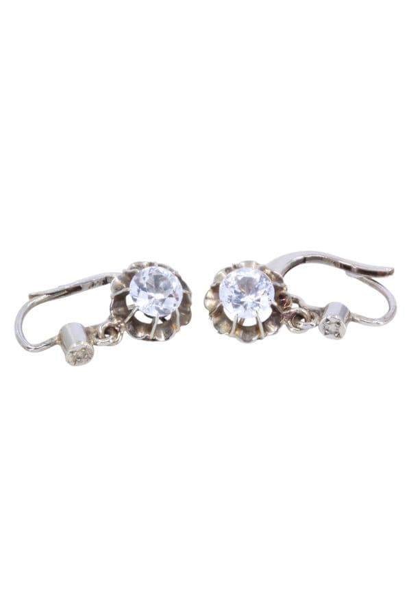 DORMEUSES 2 ORS SAPHIRS BLANCS ET DIAMANTS — vue 3