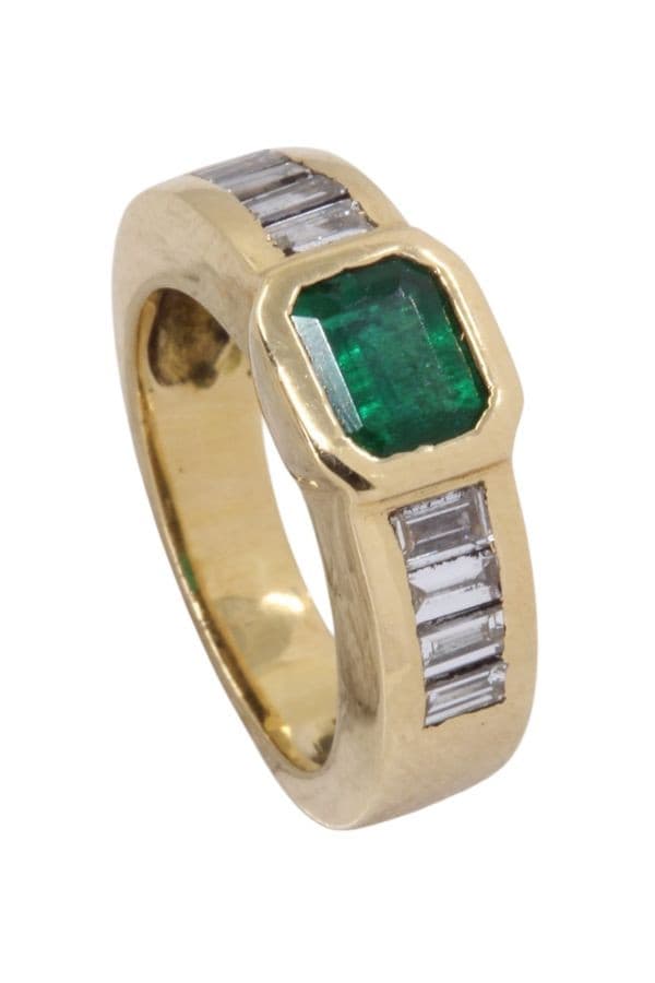 BAGUE EMERAUDE ET DIAMANTS — vue 5