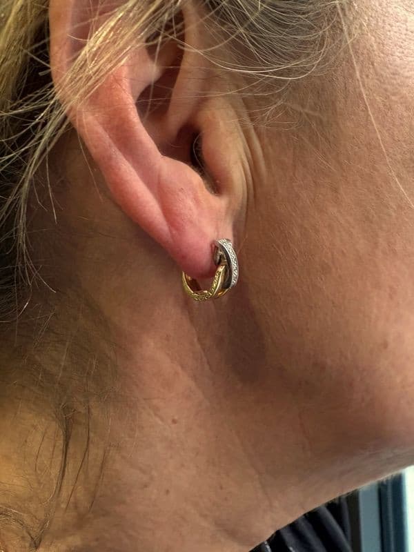 BOUCLES D'OREILLES GUY LAROCHE 2 ORS — vue 2