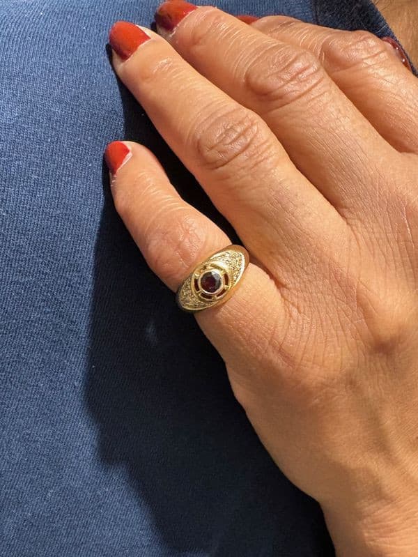 BAGUE JONC RUBIS ET DIAMANTS — vue 2