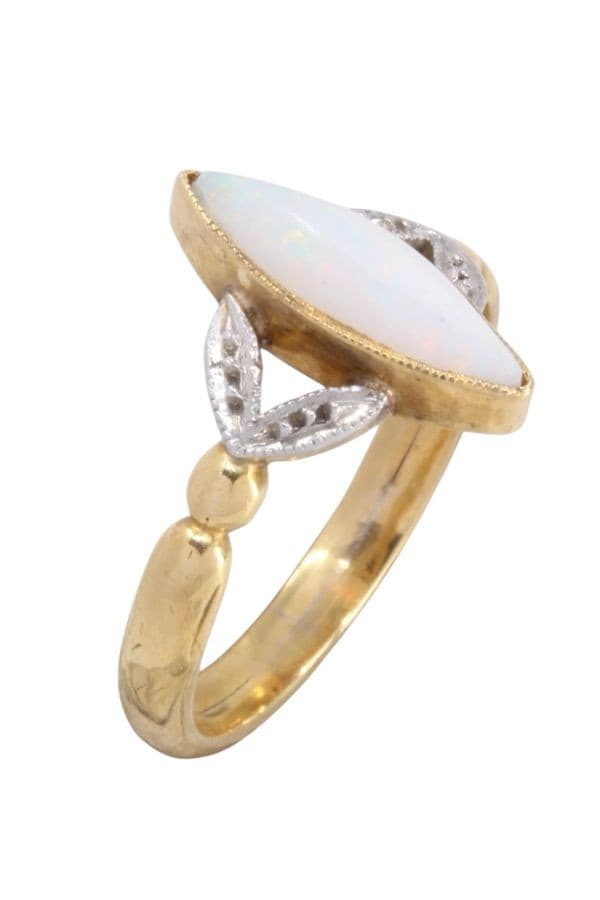 BAGUE ANCIENNE OPALE — vue 3