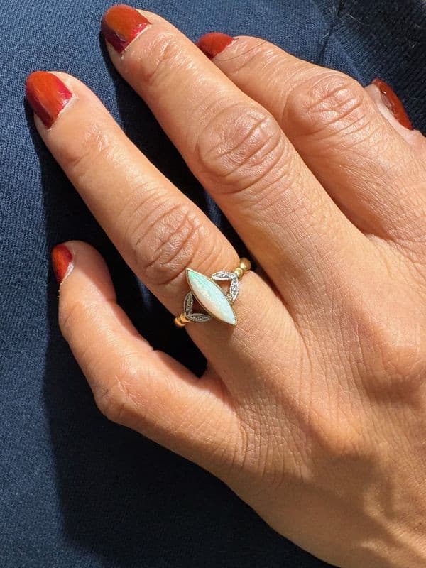 BAGUE ANCIENNE OPALE — vue 2