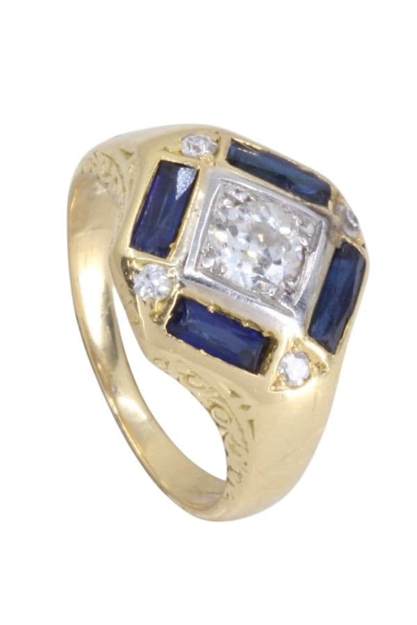 BAGUE ANCIENNE SAPHIRS ET DIAMANTS — vue 2