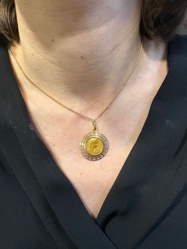 MEDAILLE VIERGE ANCIENNE — vue 2
