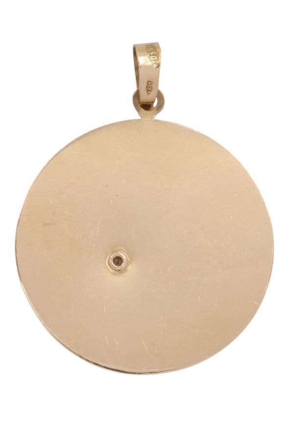 PENDENTIF NEFERTITI MODERNE — vue 3