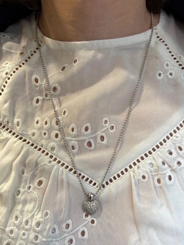 PENDENTIF COEUR PAVAGE DIAMANTS — vue 2