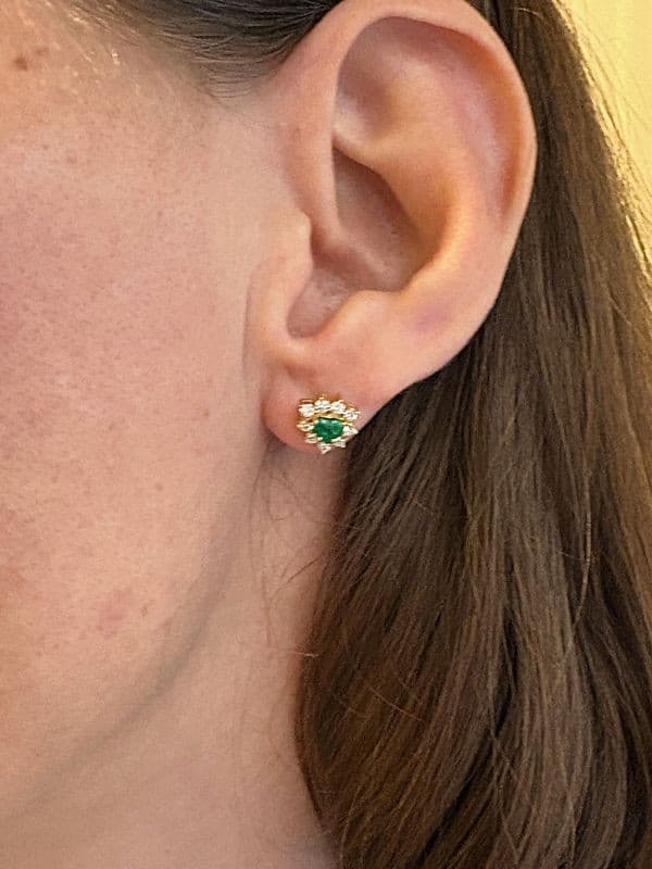 BOUCLES D'OREILLES MARGUERITE EMERAUDE — vue 2