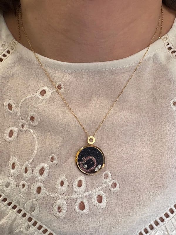 COLLIER POMME RUBIS ET DIAMANTS — vue 2