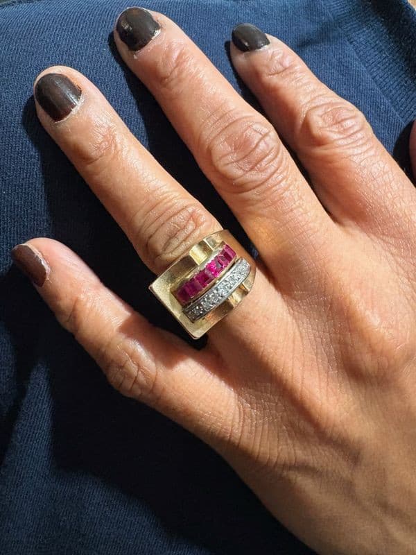 BAGUE TANK RUBIS ET DIAMANTS — vue 2