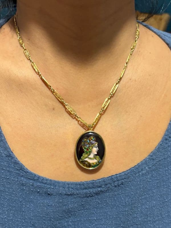 PENDENTIF BROCHE ÉMAIL DE LIMOGES — vue 2